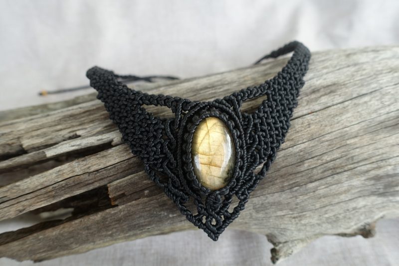 Labradorite Necklace - QUEEN OF MANTA - Image 4