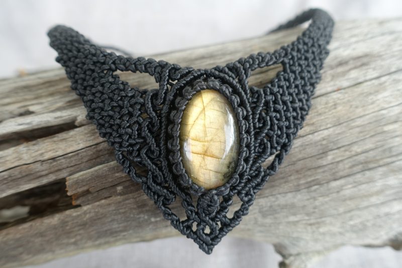 Labradorite Necklace - QUEEN OF MANTA